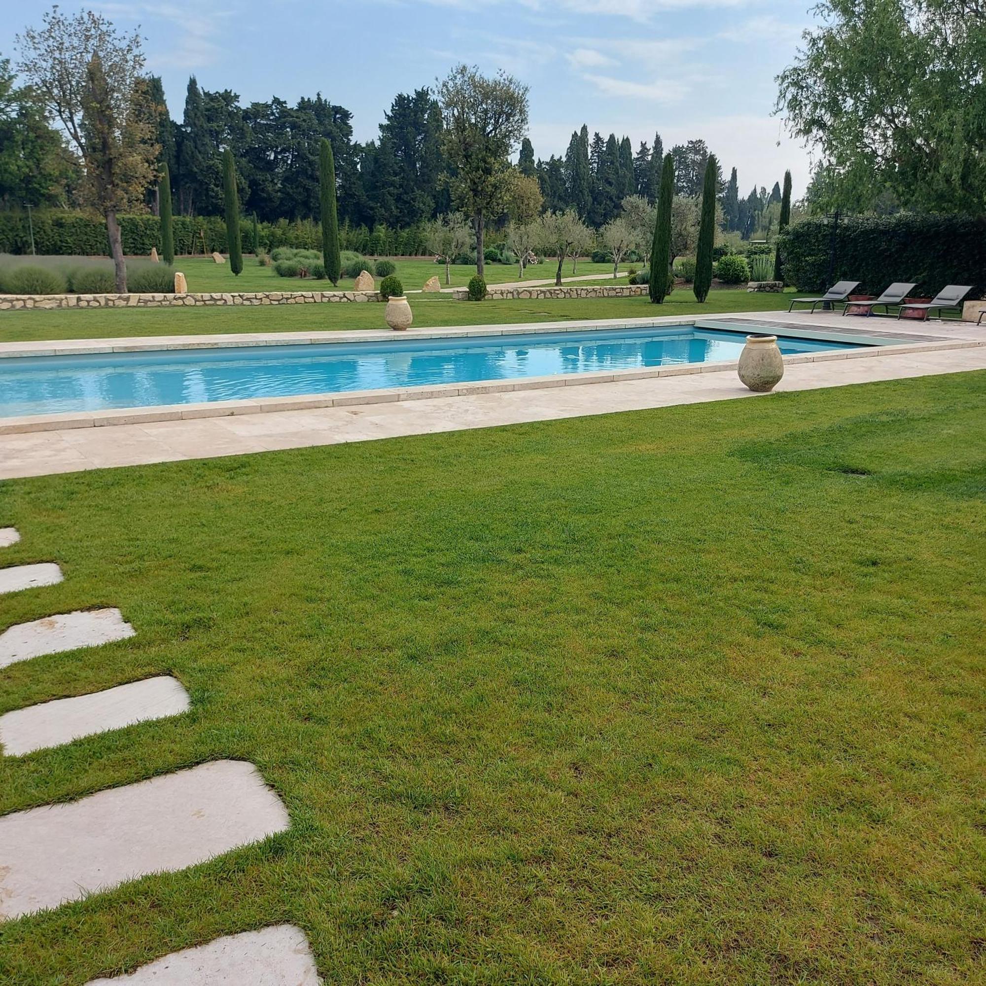 Mas Sourso Bed and Breakfast Eygalières Εξωτερικό φωτογραφία