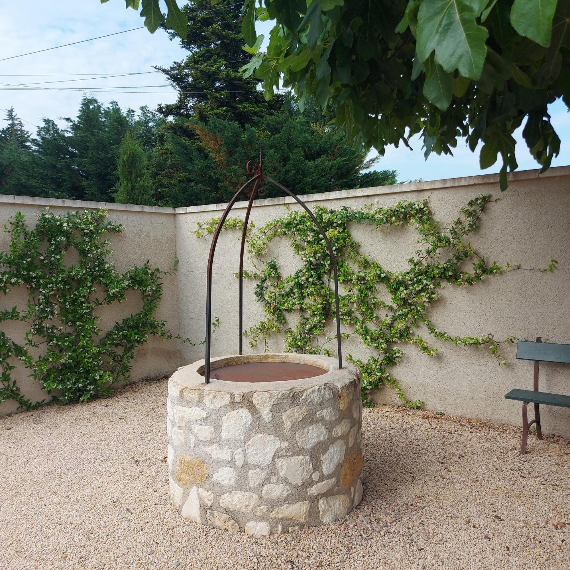 Mas Sourso Bed and Breakfast Eygalières Εξωτερικό φωτογραφία